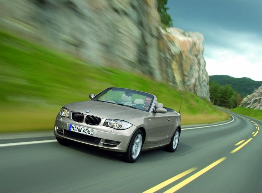  BMW 1-Series Convertible 2007 года  (фото 36 из 36)
